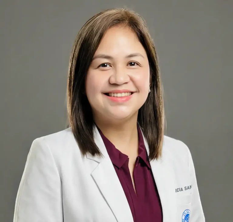 Dr. Tricia Santos​